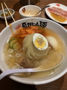 盛岡冷麺(焼肉冷麺やまなか家 泉大沢店、税込858円)